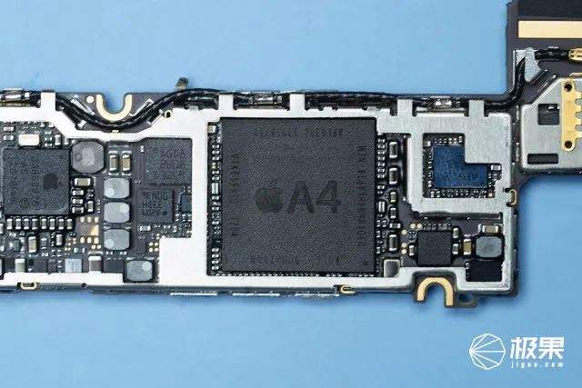 关于苹果手机拆卸主板的信息-第1张图片-太平洋在线下载