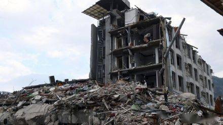 华为手机如何查找联系人:外媒：土耳其开始为地震灾民重建家园-第1张图片-太平洋在线下载