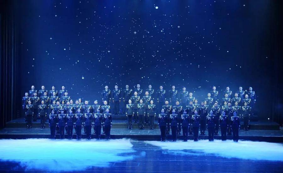 苗族歌曲小苹果儿童版视频:闪亮的名字——2022年度“滨州最美警察”隆重发布-第24张图片-太平洋在线下载