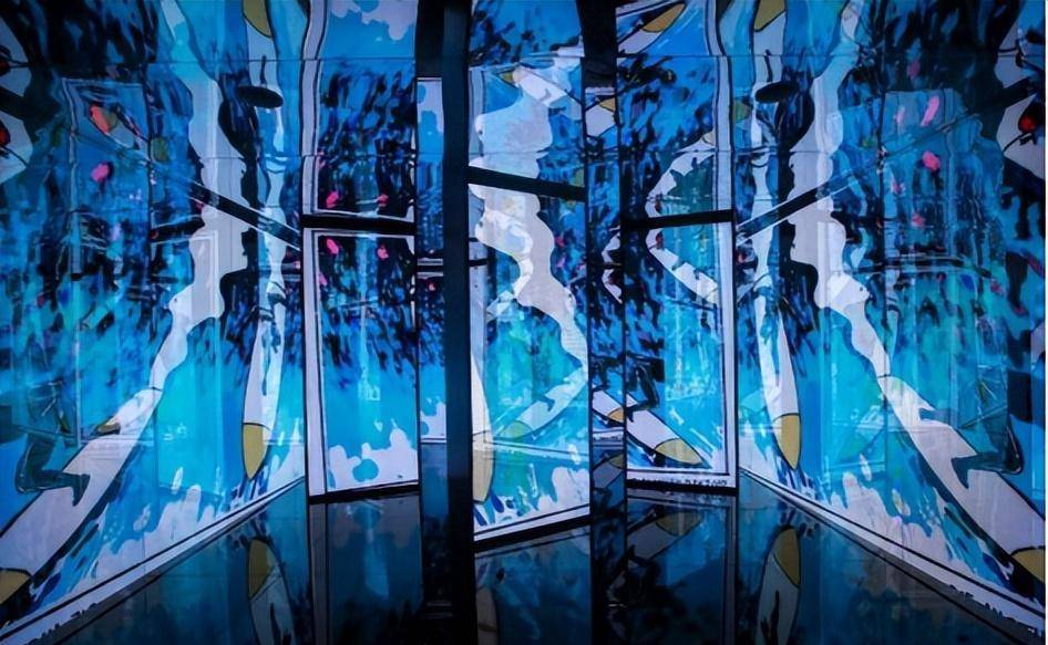 苹果主题插图手绘版:麦卡伦“银幕上的影子”艺术体验展在上海的开幕-第7张图片-太平洋在线下载