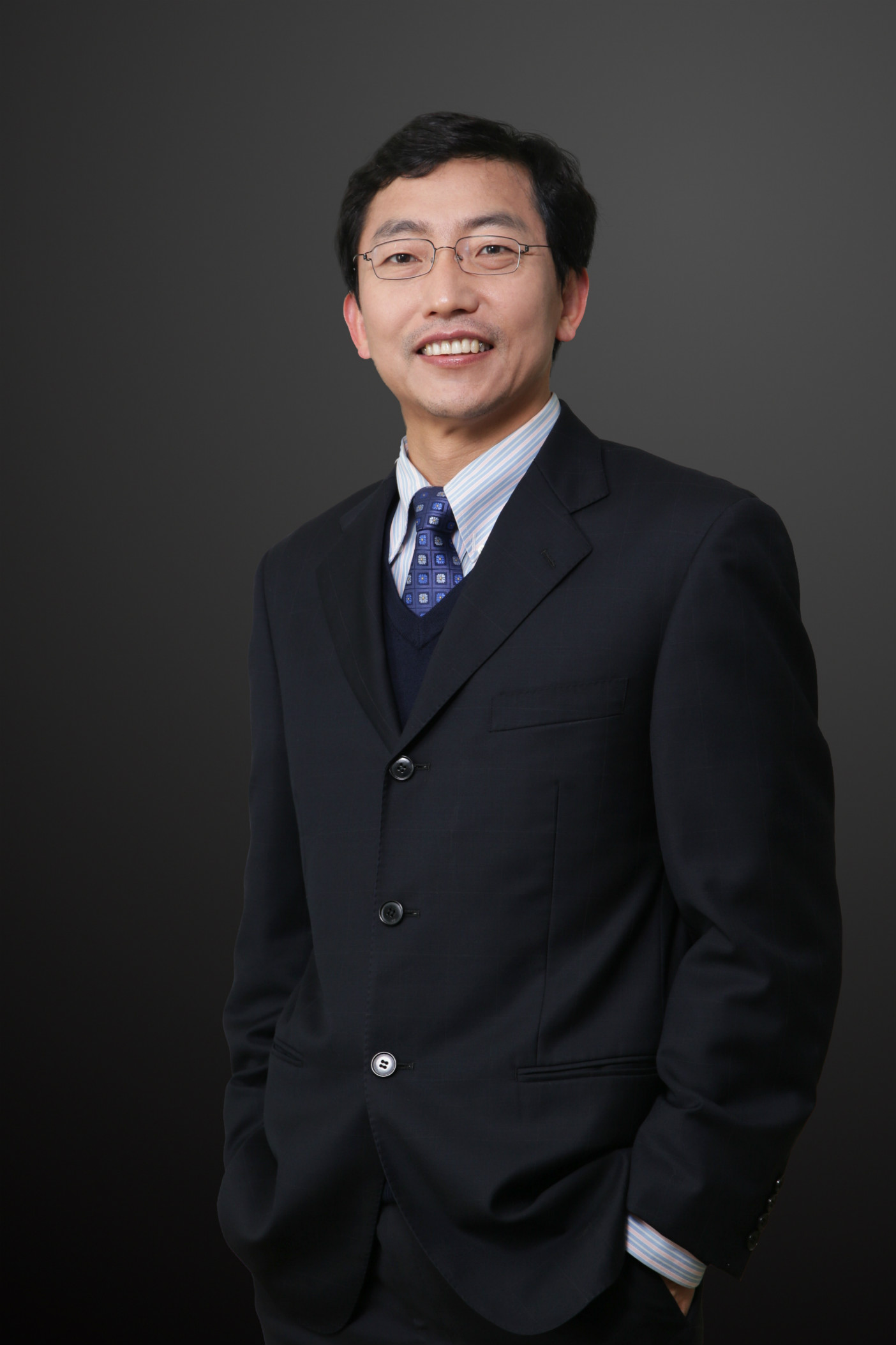 南方十客户端付总裁夜旅人男主换脸付辛博